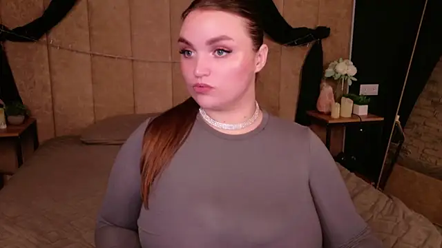 Snapshot of Ida_Swift chatting on September 16, 2025, 9:05 pm Ida Swift online show from September 16, 2025, 9:05 pm