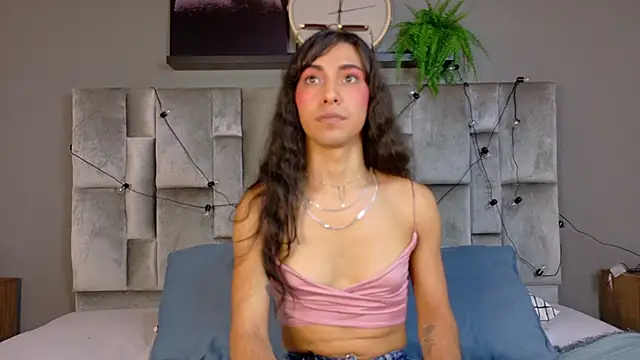 Snapshot of TiffValentinee_ chatting on November 10, 2025, 8:03 pm TiffValentinee online show from November 10, 2025, 8:03 pm