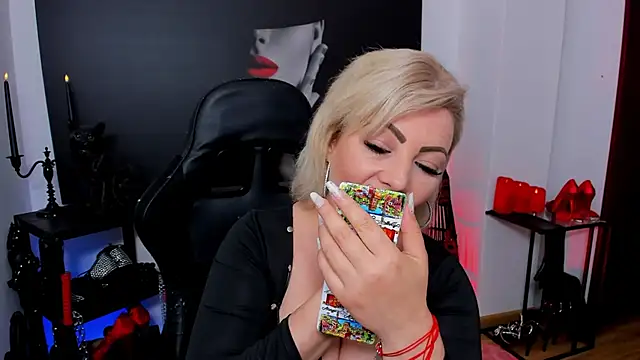 demisweet online show from March 19, 2025, 10:33 am