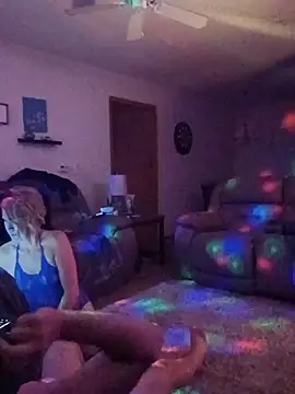 KeeshKeeph online show from June 15, 2026, 12:27 pm