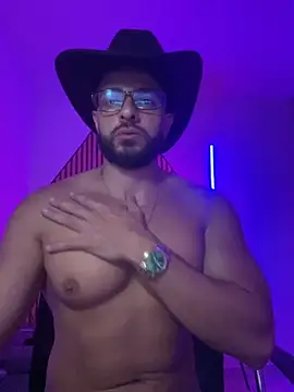 Snapshot of magnumchris chatting on February 18, 2026, 3:15 am magnumchris online show from February 18, 2026, 3:15 am