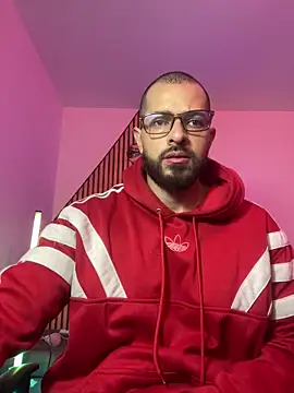 Snapshot of magnumchris chatting on February 24, 2026, 11:33 am magnumchris online show from February 24, 2026, 11:33 am