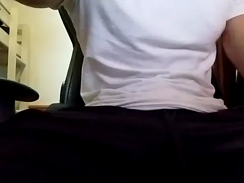 xxyongboyxx online show from March 20, 2026, 5:25 pm