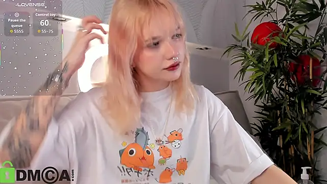 Snapshot of Molly_Platt chatting on February 22, 2026, 9:11 am Molly Platt online show from February 22, 2026, 9:11 am