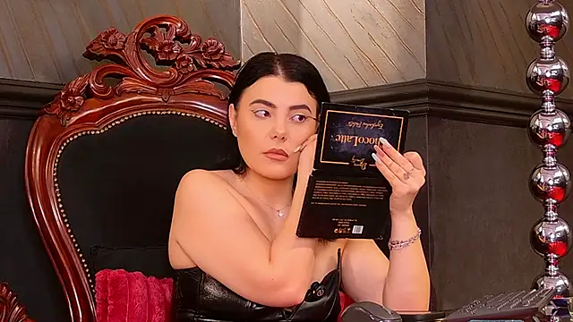 Snapshot of MistressEly chatting on February 19, 2026, 2:03 pm MistressEly online show from February 19, 2026, 2:03 pm