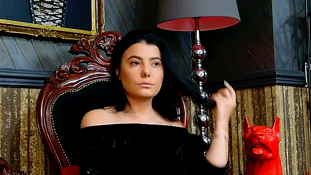 Snapshot of MistressEly chatting on October 2, 2025, 12:19 pm MistressEly online show from October 2, 2025, 12:19 pm