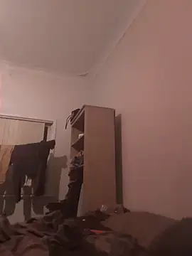 Snapshot of straightozgoesdwn chatting on September 11, 2025, 5:24 pm straightozgoesdwn online show from September 11, 2025, 5:24 pm