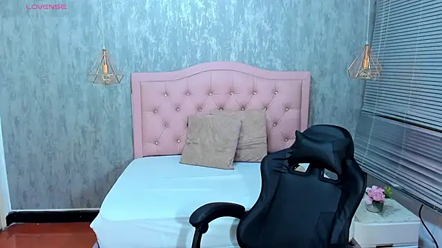 lissa jhonsoon online show from March 14, 2026, 12:49 am