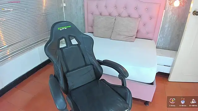 lissa jhonsoon online show from November 7, 2025, 3:11 am