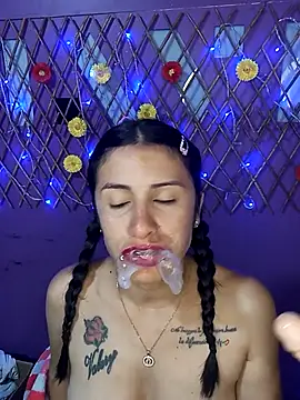 karinnahotdirty online show from September 10, 2025, 10:31 pm