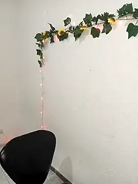 Snapshot of karinnahotdirty chatting on March 2, 2026, 8:05 pm karinnahotdirty online show from March 2, 2026, 8:05 pm