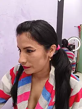 Snapshot of karinnahotdirty chatting on August 6, 2026, 8:48 pm karinnahotdirty online show from August 6, 2026, 8:48 pm