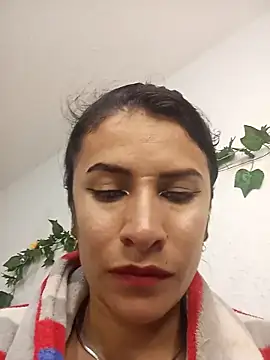 Snapshot of karinnahotdirty chatting on February 26, 2026, 9:48 pm karinnahotdirty online show from February 26, 2026, 9:48 pm