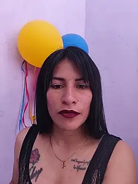 Snapshot of karinnahotdirty chatting on June 26, 2026, 8:36 pm karinnahotdirty online show from June 26, 2026, 8:36 pm