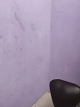 Snapshot of karinnahotdirty chatting on July 9, 2026, 8:52 pm karinnahotdirty online show from July 9, 2026, 8:52 pm