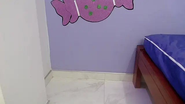 Snapshot of skinnykalitzo18 chatting on December 1, 2025, 2:18 pm skinnykalitzo18 online show from December 1, 2025, 2:18 pm