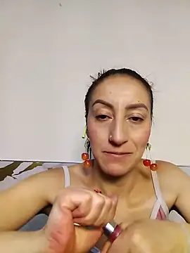 Snapshot of Oriana111 chatting on June 20, 2026, 3:33 am Oriana111 online show from June 20, 2026, 3:33 am