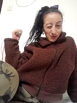 Oriana111 online show from November 1, 2025, 4:41 am