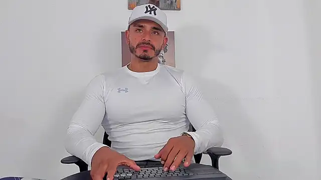 magnusclark online show from June 3, 2026, 7:07 pm