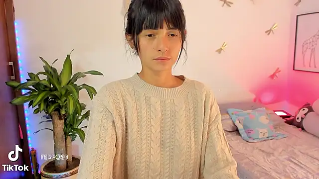 princessluna 19 online show from April 1, 2026, 9:34 pm