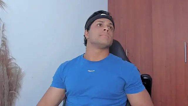 Evansdark1 online show from March 25, 2026, 10:19 pm