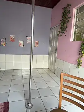 CamillyBlum online show from October 31, 2025, 2:35 pm