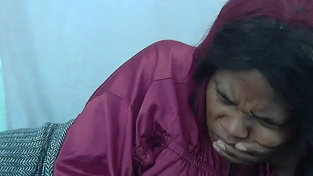 sexythae32 online show from September 25, 2025, 6:41 am