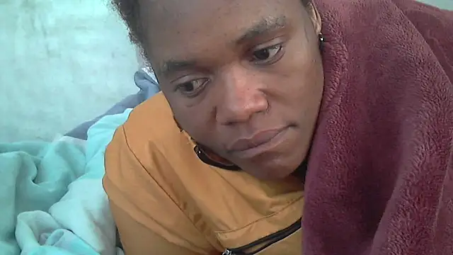 sexythae32 online show from September 11, 2025, 4:23 am