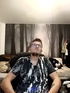 liema3156 online show from October 21, 2025, 6:40 pm