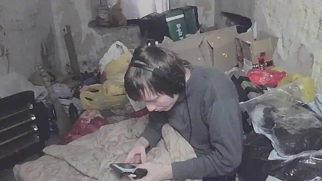 makarov1993 online show from April 1, 2026, 8:37 am