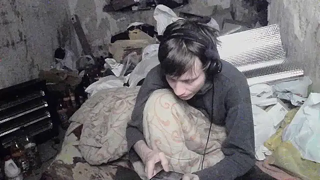 makarov1993 online show from June 14, 2026, 8:43 pm