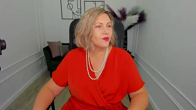 NinaStarle online show from November 7, 2025, 4:39 am