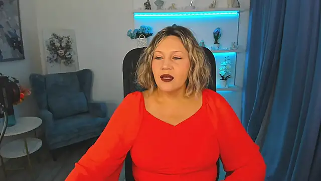 NinaStarle online show from November 12, 2025, 4:49 am