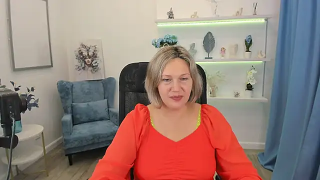 NinaStarle online show from October 9, 2025, 4:24 am