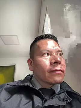 Manu0586 online show from April 23, 2026, 1:02 pm