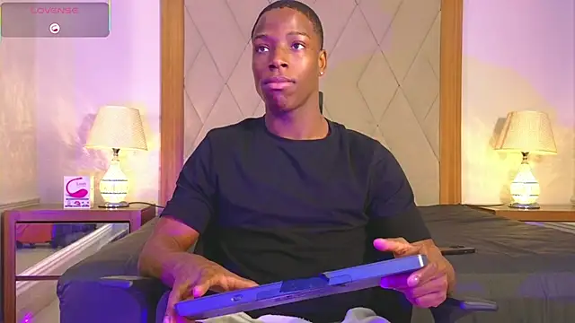 CharlesBrown  online show from February 11, 2026, 2:17 pm