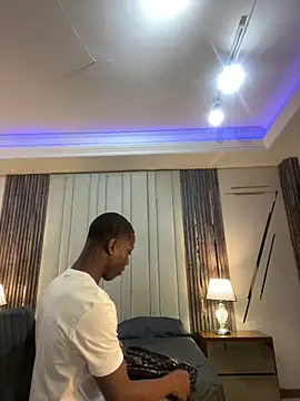 CharlesBrown  online show from November 4, 2025, 11:58 am