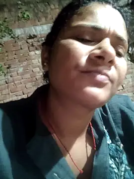 Snapshot of couple_71 chatting on May 2, 2026, 7:41 pm couple 71 online show from May 2, 2026, 7:41 pm