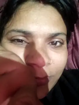 couple 71 online show from November 28, 2025, 8:31 pm