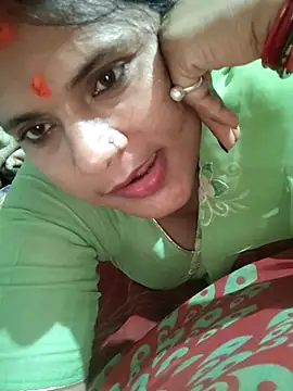 Snapshot of couple_71 chatting on April 30, 2026, 7:15 am couple 71 online show from April 30, 2026, 7:15 am