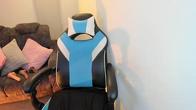 Snapshot of Scarbadgirl_ chatting on January 13, 2026, 4:05 am Scarbadgirl online show from January 13, 2026, 4:05 am