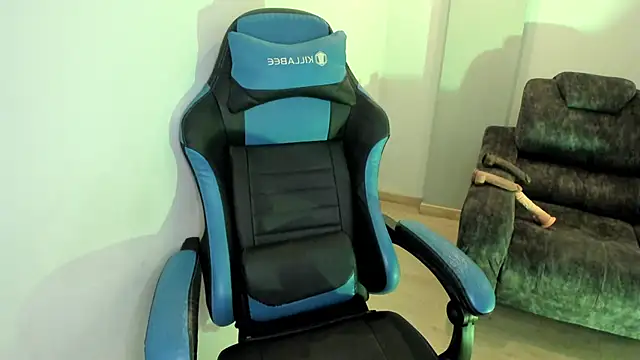 Snapshot of Scarbadgirl_ chatting on October 26, 2025, 3:18 am Scarbadgirl online show from October 26, 2025, 3:18 am