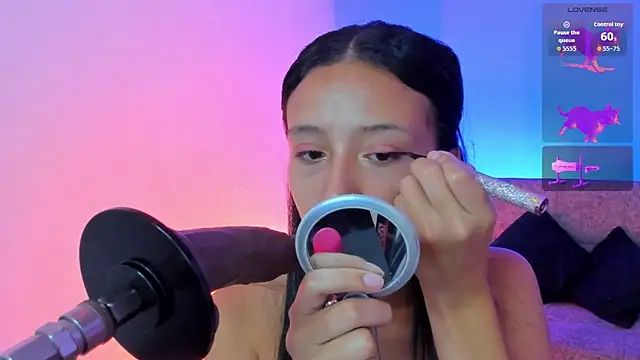 alicemoon   online show from November 5, 2025, 10:18 am