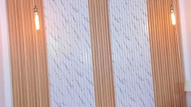 thomas walker0 online show from November 8, 2025, 1:36 pm