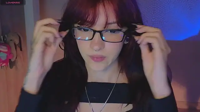 Moonlightt 21 online show from February 21, 2026, 1:29 am