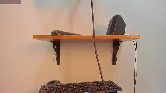 Emma HotLatina online show from January 7, 2026, 6:13 pm