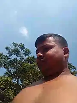 CatchingBouquet online show from November 22, 2025, 5:06 am