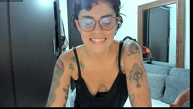 Snapshot of natt_op chatting on April 24, 2026, 12:34 am natt op online show from April 24, 2026, 12:34 am