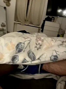 francy242 online show from November 8, 2025, 12:14 am