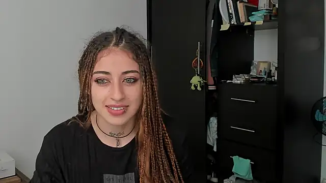 star shooting8 online show from September 8, 2025, 9:47 pm